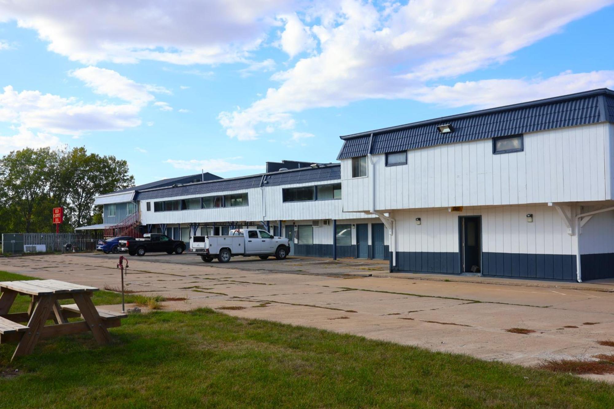 Hotel O Oskaloosa - Hwy 63/92 Екстер'єр фото