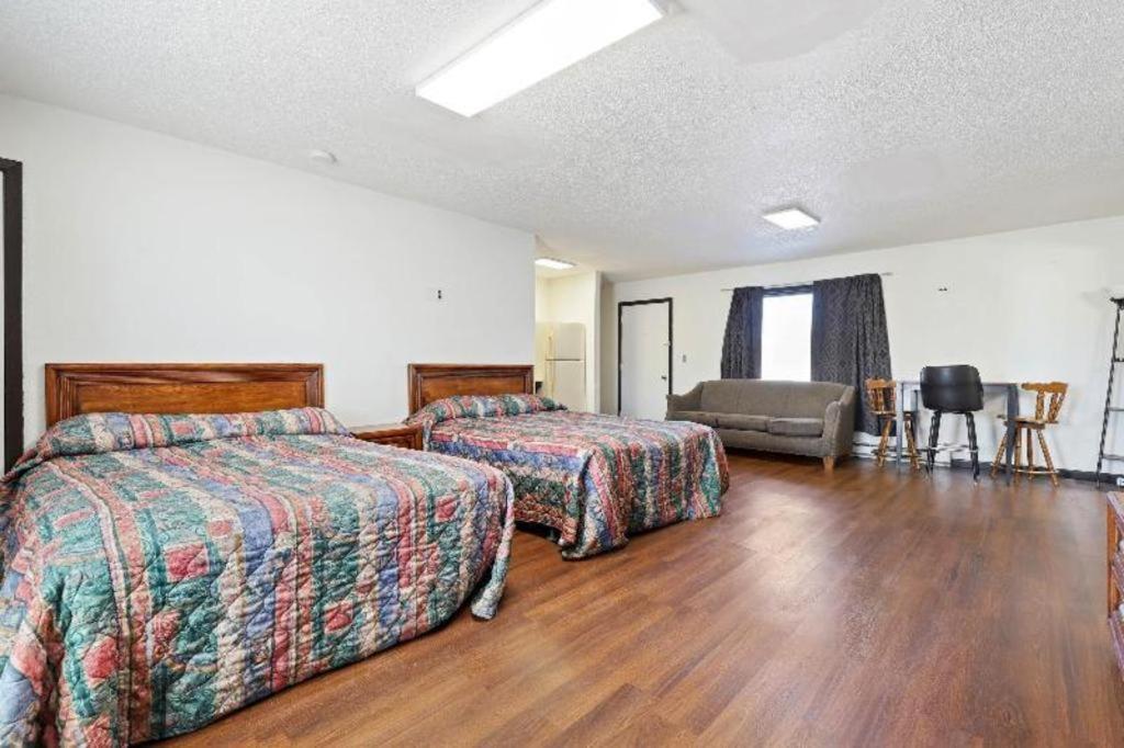 Hotel O Oskaloosa - Hwy 63/92 Екстер'єр фото